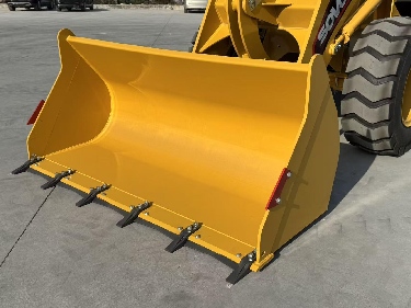 wheel loader
